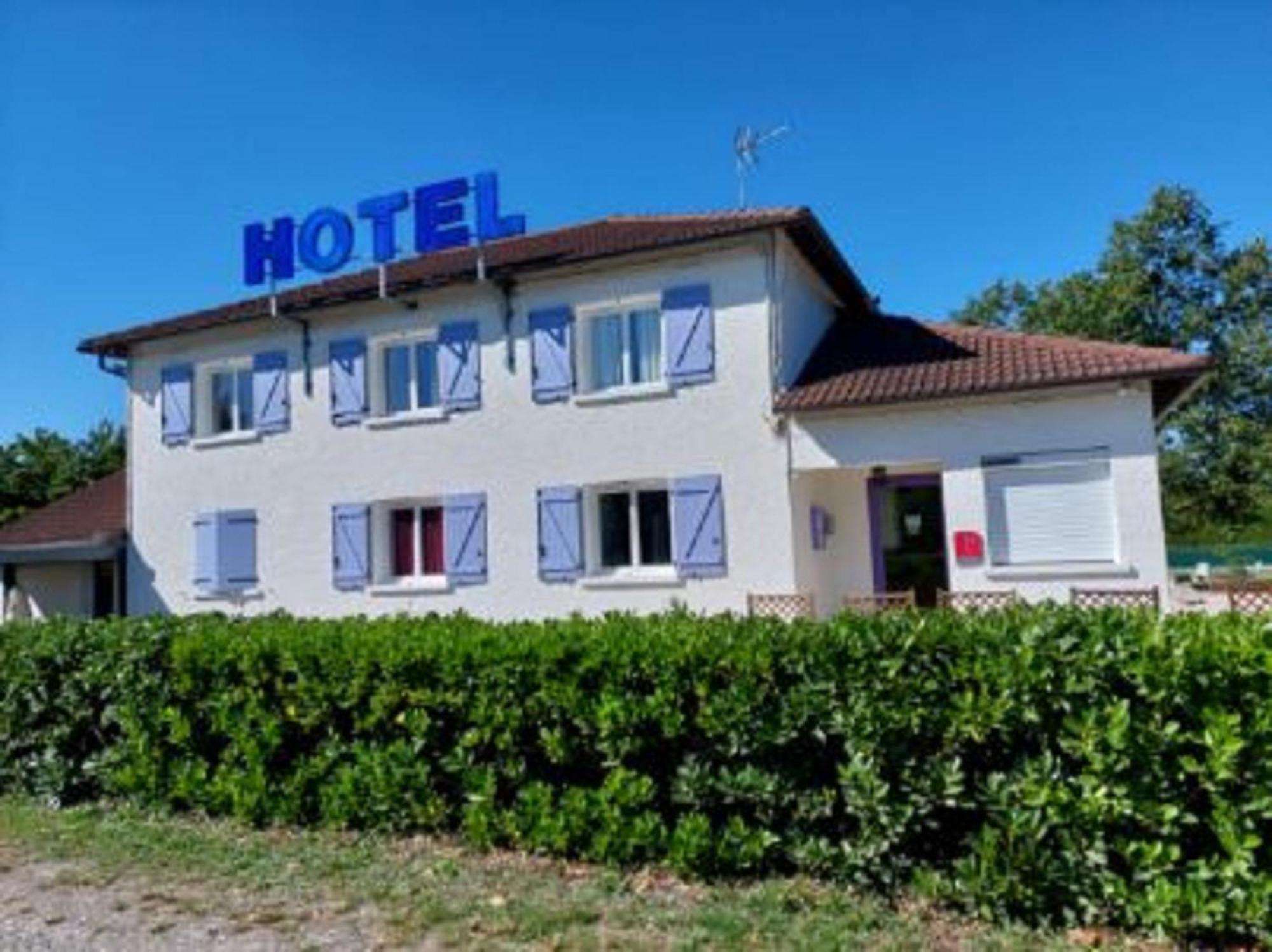 Hotel Au Charme Du Levat Saint Paul de Loubressac Exterior photo