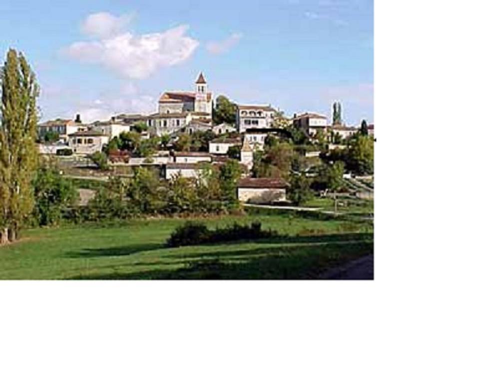 Hotel Au Charme Du Levat Saint Paul de Loubressac Exterior photo